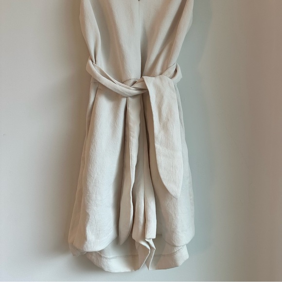 Aritzia Wilfred play suit - Picture 3 of 5